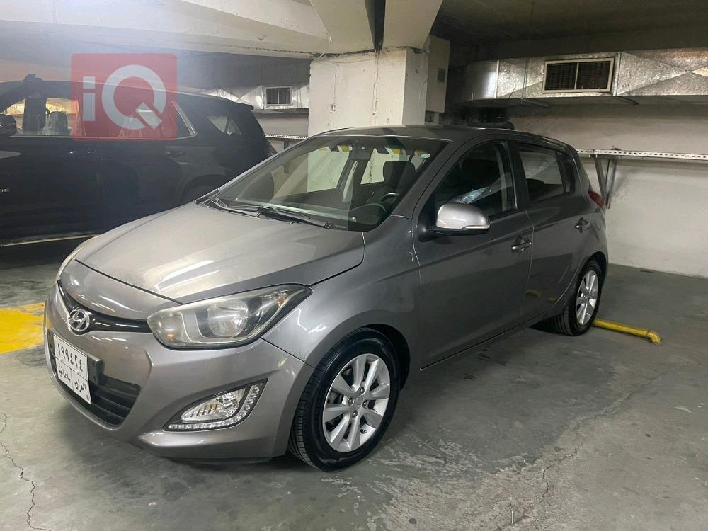 هیوندای i20